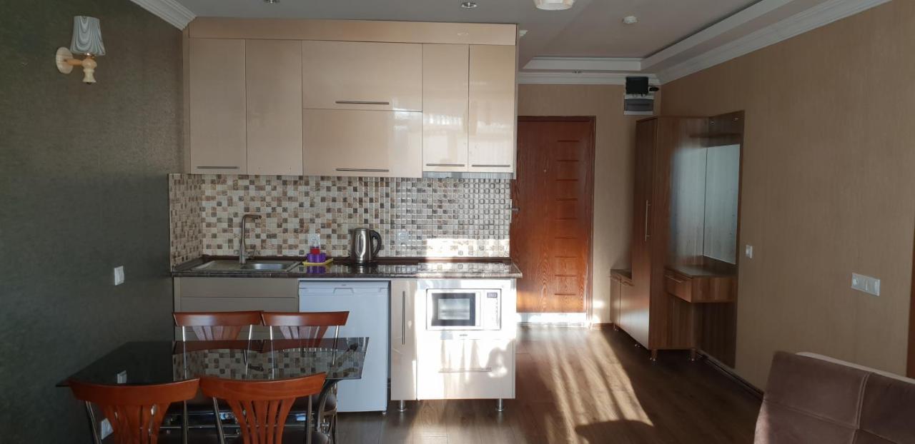 Batumi Apartments Guli Exterior photo